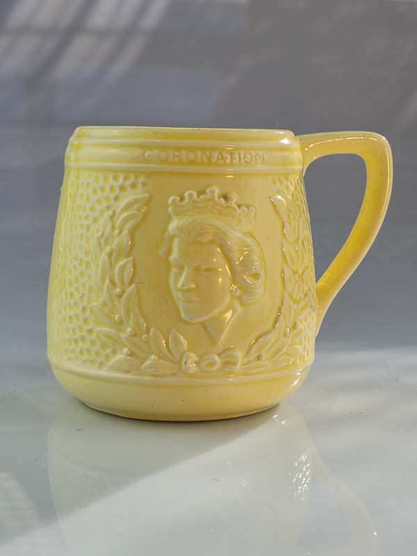 Crown Lynn Coronation QE2 Mug