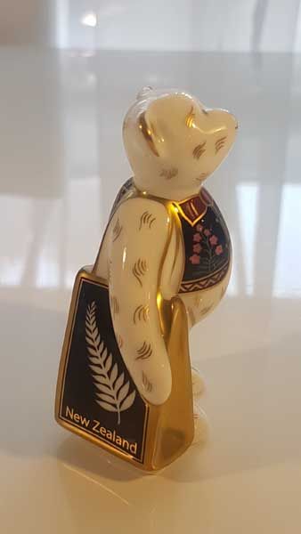Royal Crown Derby - New Zealand Bear