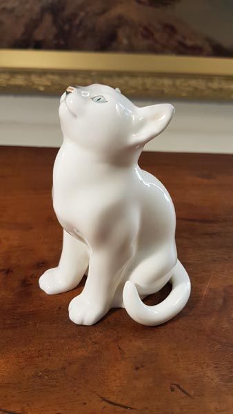 Noritaki - Studio collection Russian blue white cat