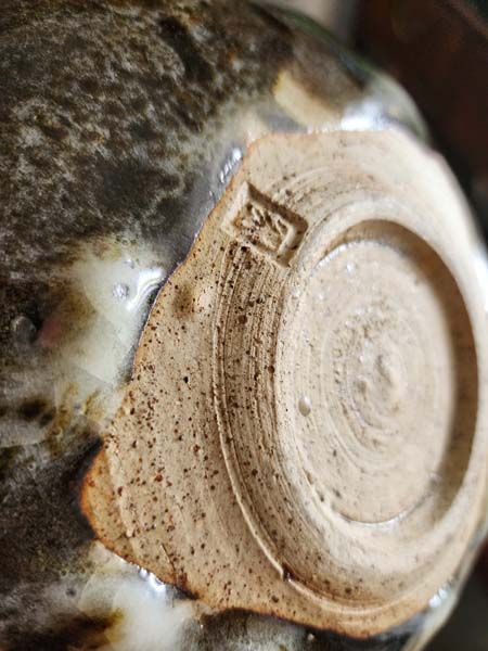 NZ Pottery: Doris Dutch - Pottery bowl