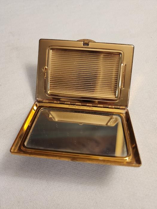 Curios: Melissa England Loose Powder Compact