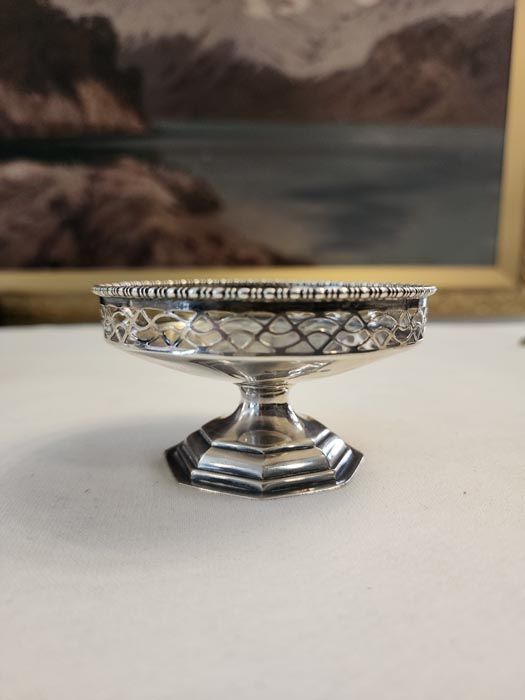 Sterling silver raised bowl - Sheffield 1932