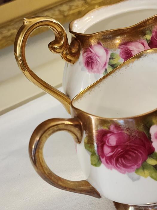 Royal Albert: Royal Albert - Old English Rose HEAVY GOLD