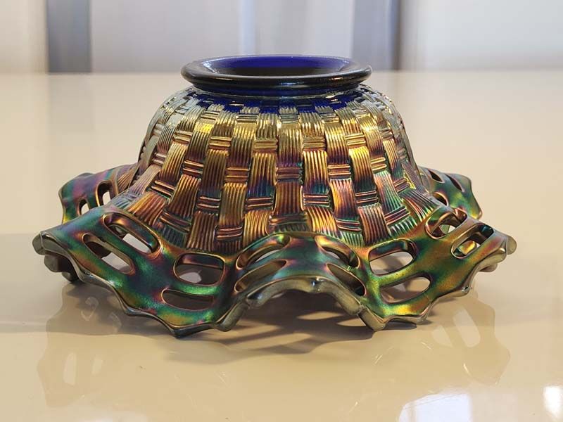 Carnival Glass: Carnival Glass Basket