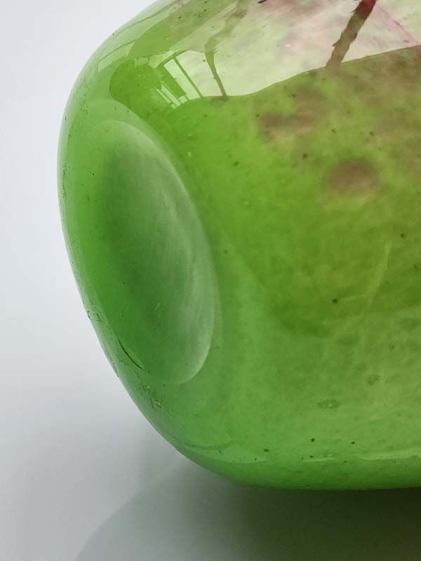 Glass: Vintage art glass vase
