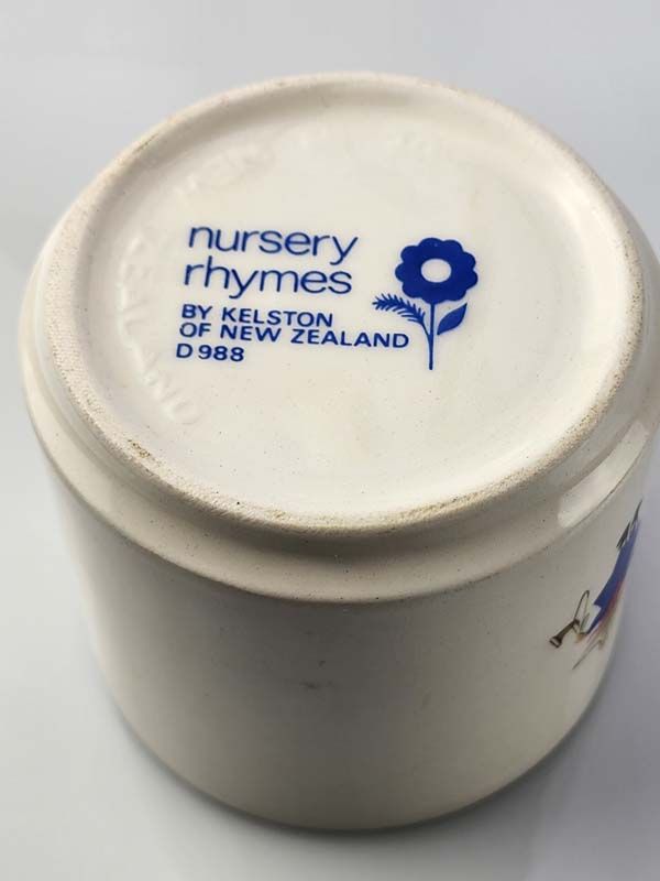 Crown Lynn: Kelston - Nursery Ware Cup