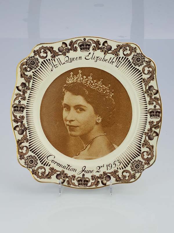Clarice Cliff, Queen Elizabeth II Coronation plate 1953