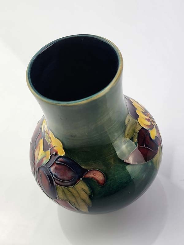 Moorcroft: Moorcorft - Flower vase
