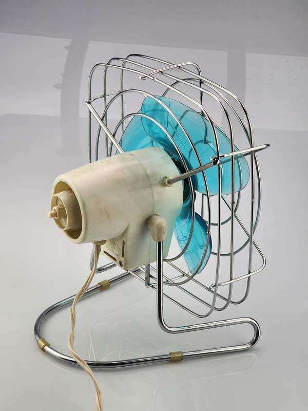 Vintage & Retro: Blue ZIP Fan