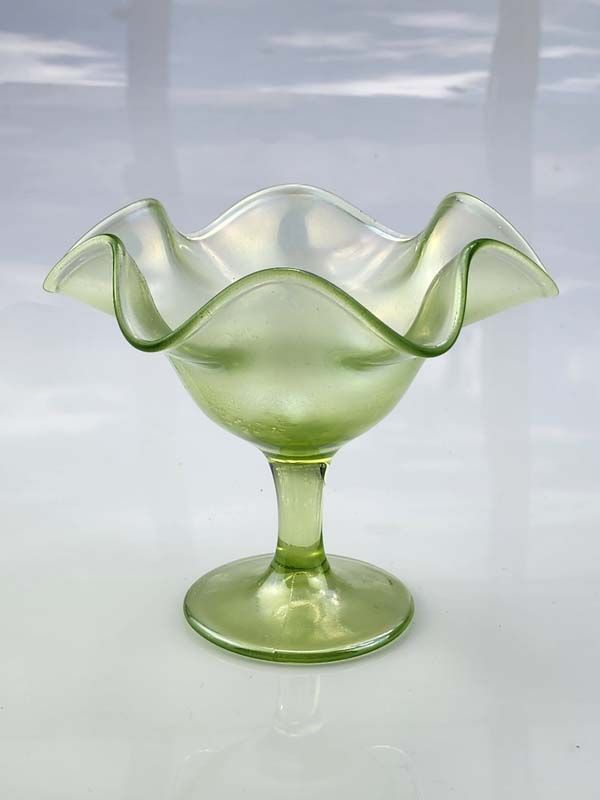 Carnival Glass Iridescent Green Ice-cream dish