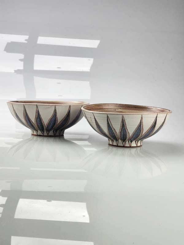 Hanmer pottery bowls (pair)