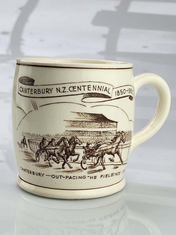 Crown Lynn: Crown Lynn - Auckland Empire Games