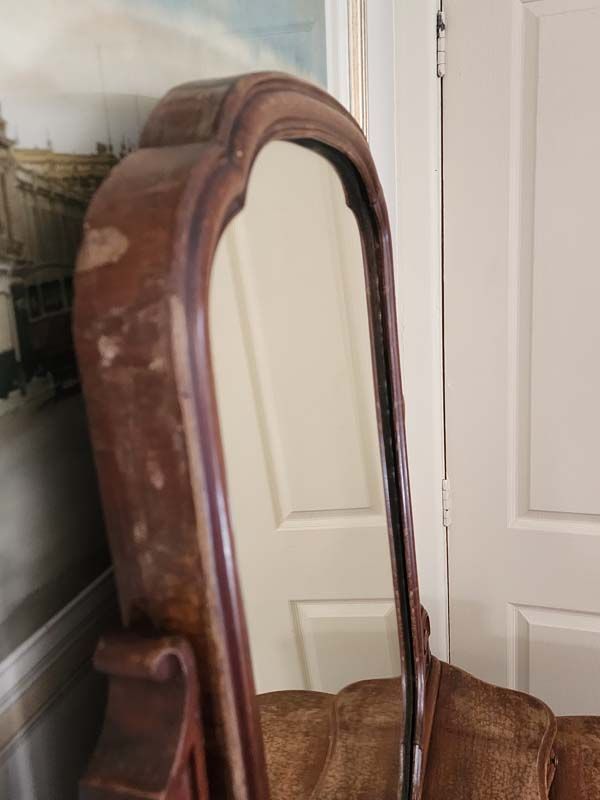 Furniture: Victorian Dressing Table