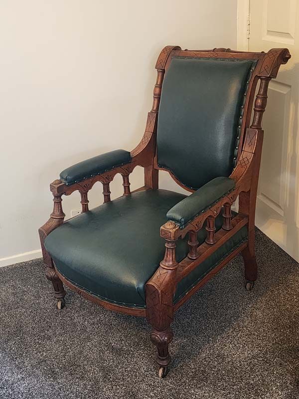 Antique and Vintage Furniture for sale
