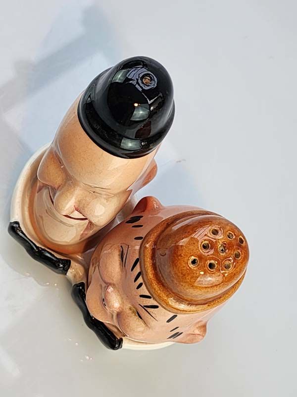 Beswick: Beswick - Laurel and Hardy Salt & Pepper