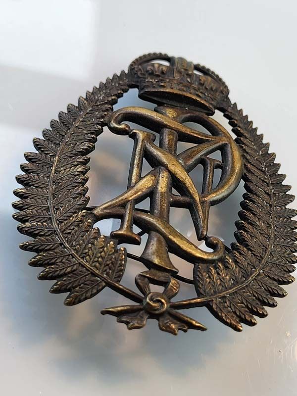 Military and other: NZ Police Helmet Plate