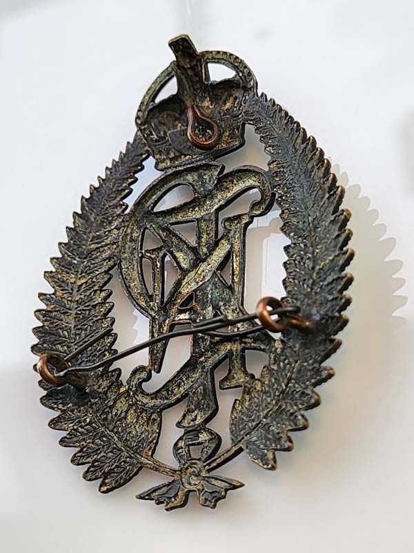 Military and other: NZ Police Helmet Plate