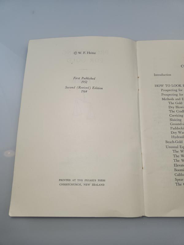 New Zealand books: Prospecting for Gold By W . F . Heinz