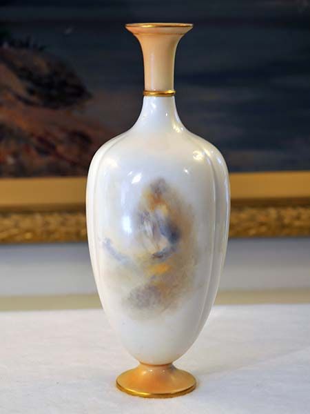 Pheasants Pattern: Royal Worcester Stinton Pheasants Vase 
