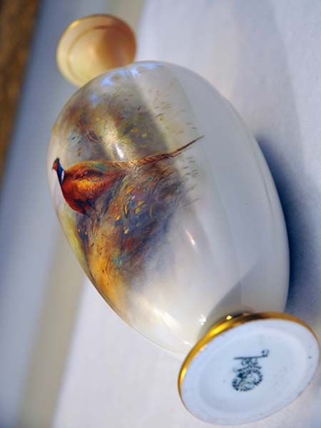 Pheasants Pattern: Royal Worcester Stinton Pheasants Vase 