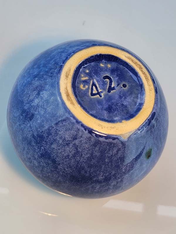 NZ Pottery: Ambrico blue vase