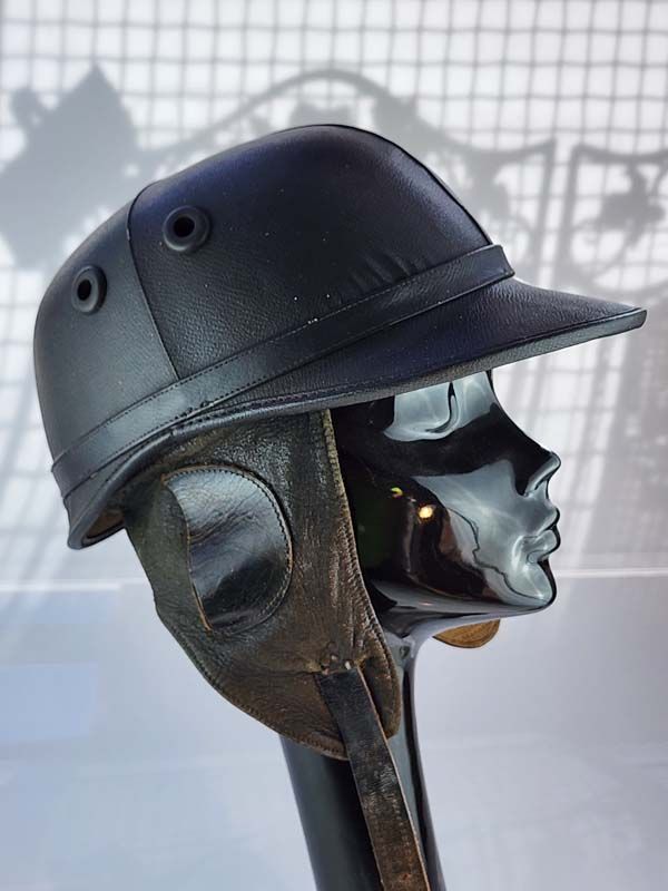 The Corker Crash Helmet - London