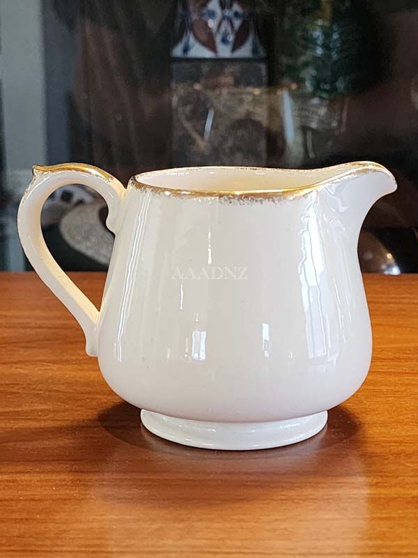 Crown Lynn: Crown Lynn - Rotorua Souvenir Jug