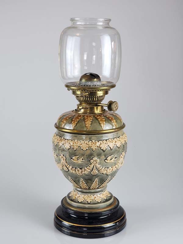 Doulton Lambeth: Doulton Lambeth Oil Lamp