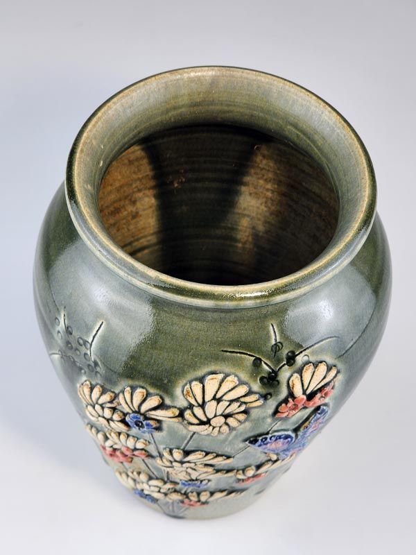 NZ Pottery: Dovedale pottery vase - butterfly