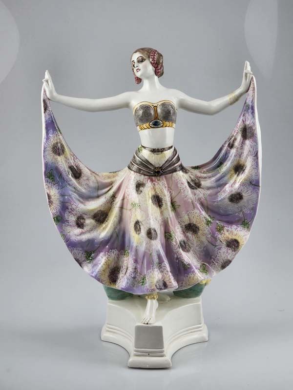 Goldscheider &lt;br/&gt;Art Deco Lady Figurine