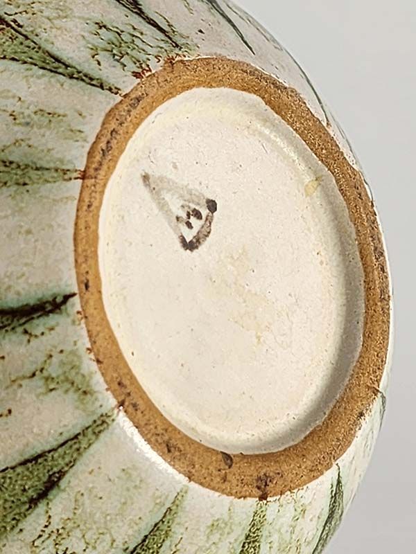 NZ Pottery: Hanmer pottery bowl