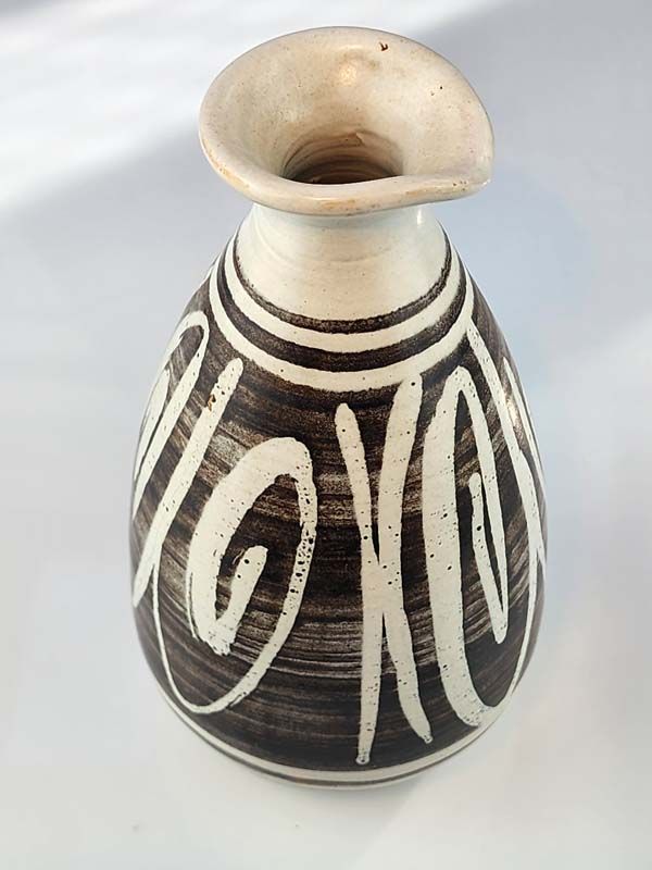 Hanmer pottery: Hanmer pottery vinegar jug