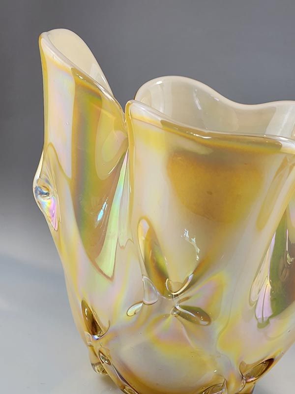 Glass: Iwatsu Hineri Glass vase - caramel