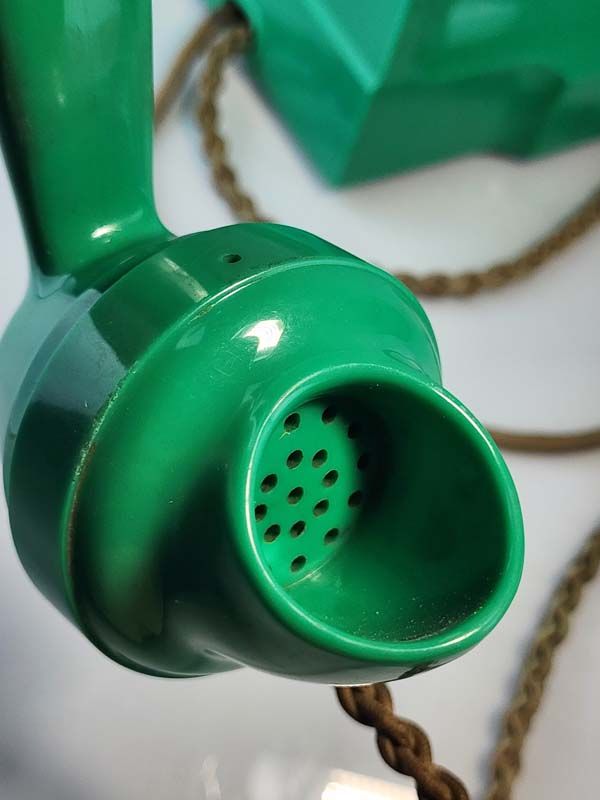 Vintage & Retro: Jade Green Bakelite Telephone