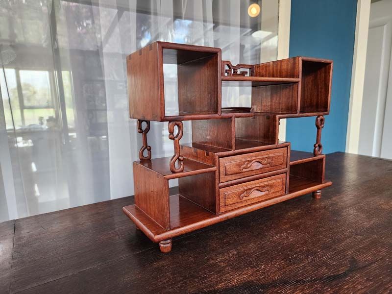 Asian items: Vintage Japanese Display