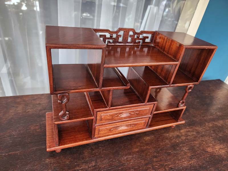 Asian items: Vintage Japanese Display