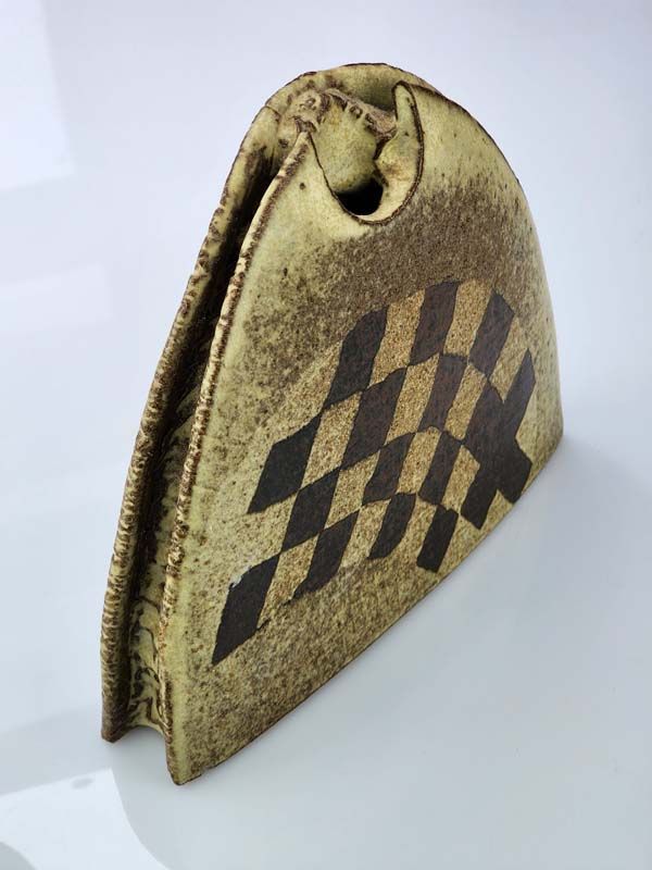 NZ Pottery: Keith Blight vase