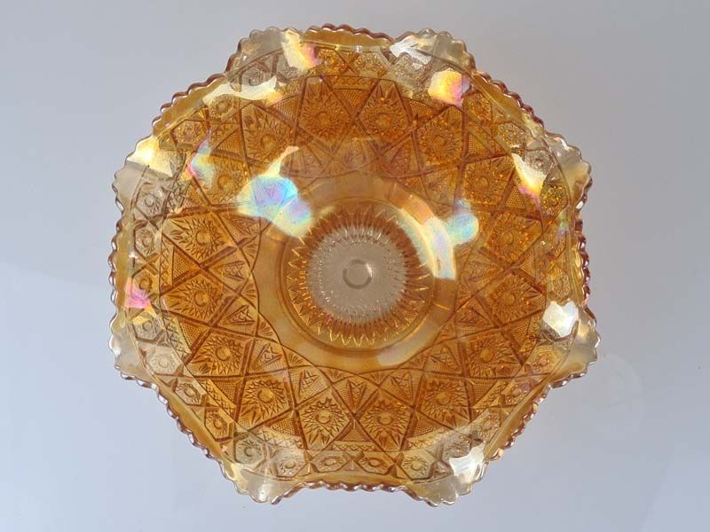 Glass: Carnival Glass Bowl