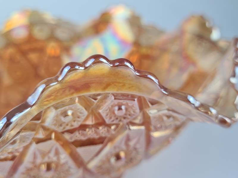 Glass: Carnival Glass Bowl