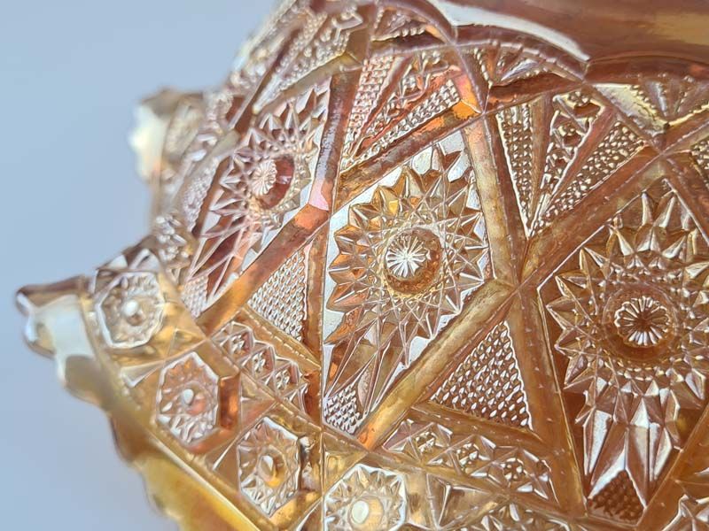 Glass: Carnival Glass Bowl