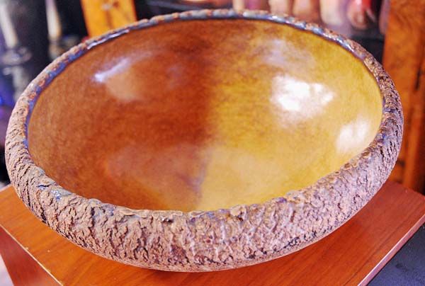 NZ Pottery: Len Castle style - large bowl