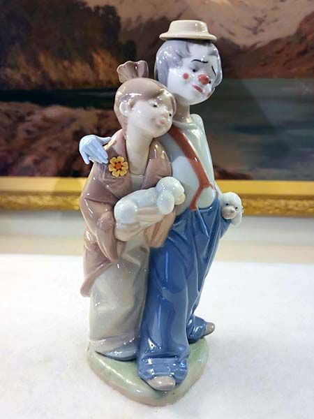 China & Ceramics: Lladro - Pals Forever