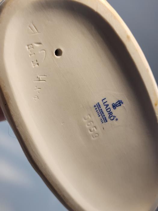 Lladro: Lladro - Barnyard Scene 5659