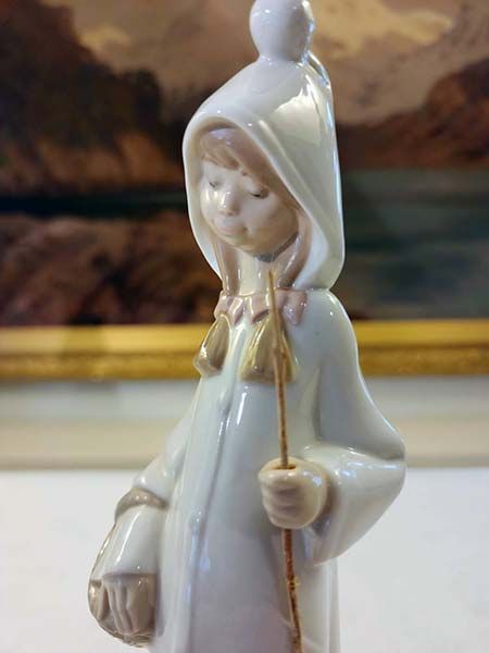 Lladro - Model #4678: Shepherdess with basket