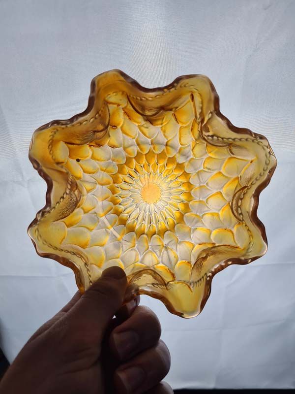 Glass: Carnival Glass Fish Scale