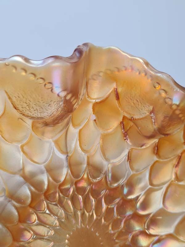 Glass: Carnival Glass Fish Scale