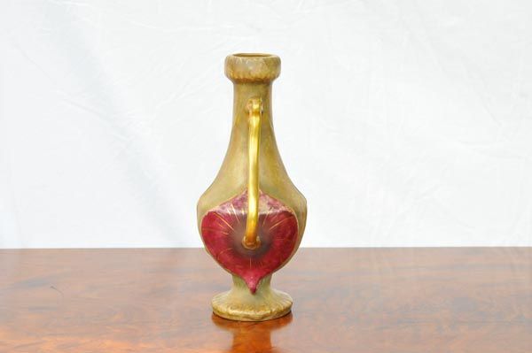 China & Ceramics: Amphora - Vase