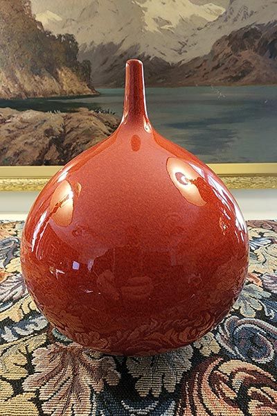 NZ Pottery: Peter Collis Red Vase