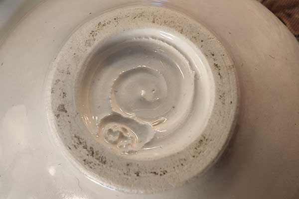 NZ Pottery: Peter Collis White Orb Vase