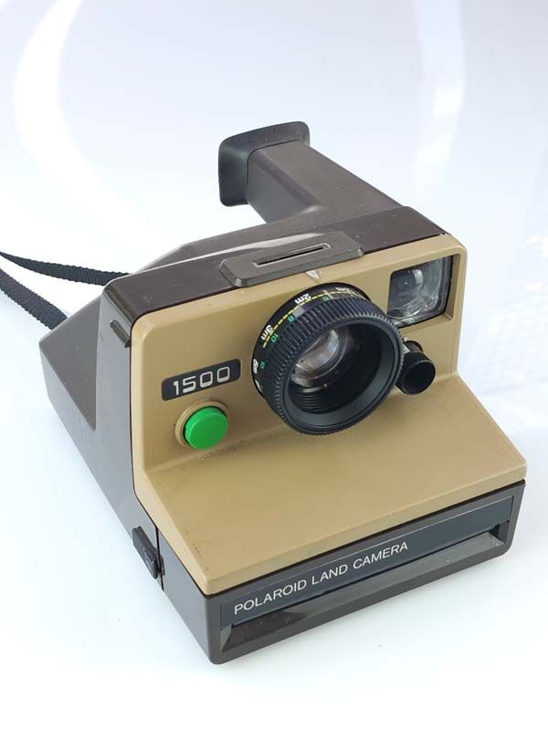 Polaroid 1500 Land camera
